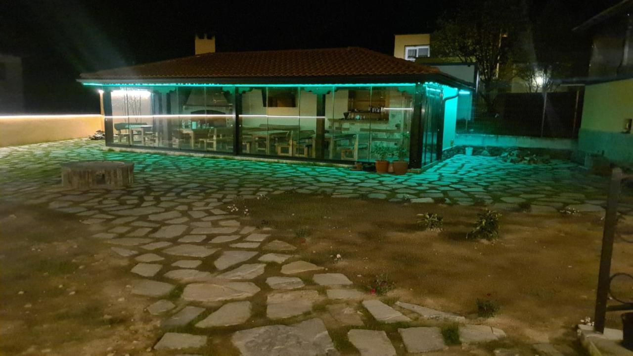 Guesthouse Nefertiti Смолян Экстерьер фото