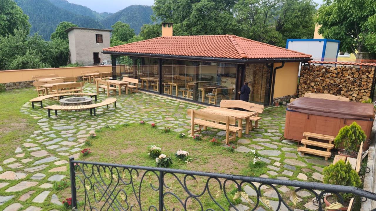 Guesthouse Nefertiti Смолян Экстерьер фото