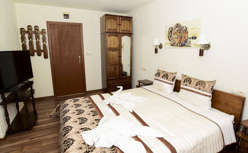 Guesthouse Nefertiti Смолян Экстерьер фото