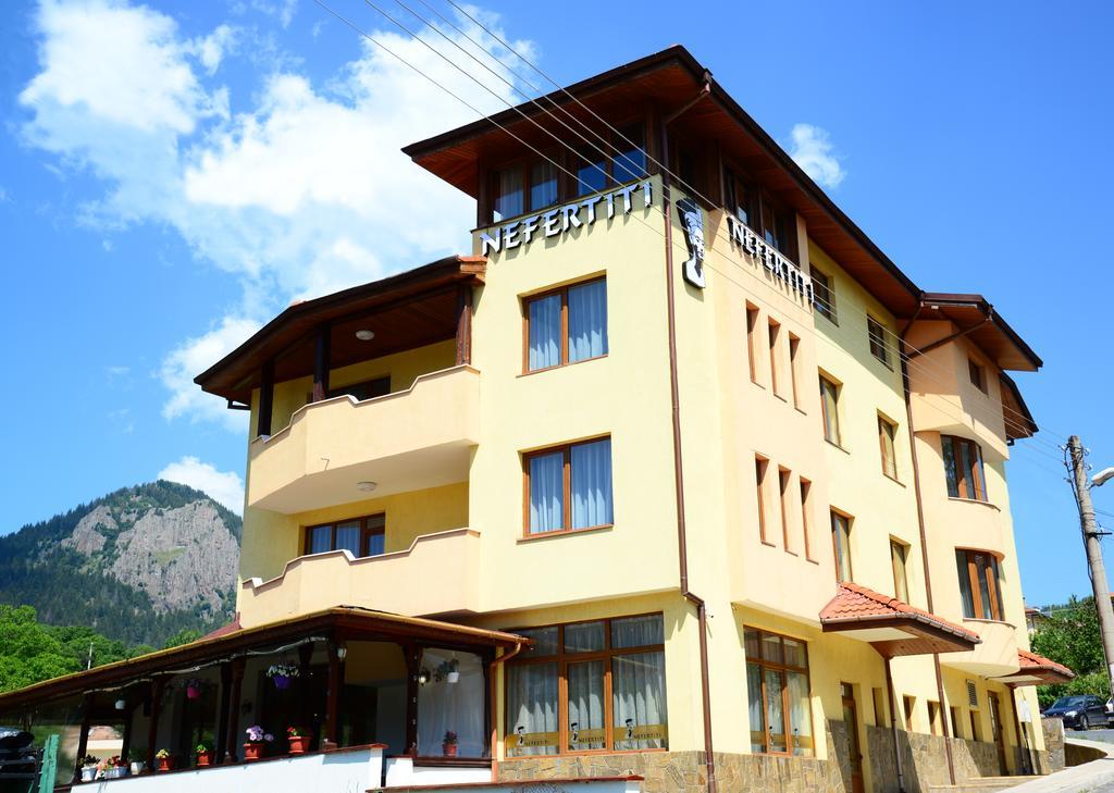 Guesthouse Nefertiti Смолян Экстерьер фото